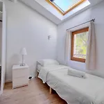 Upstays Port View 88M Apartment Suquet *